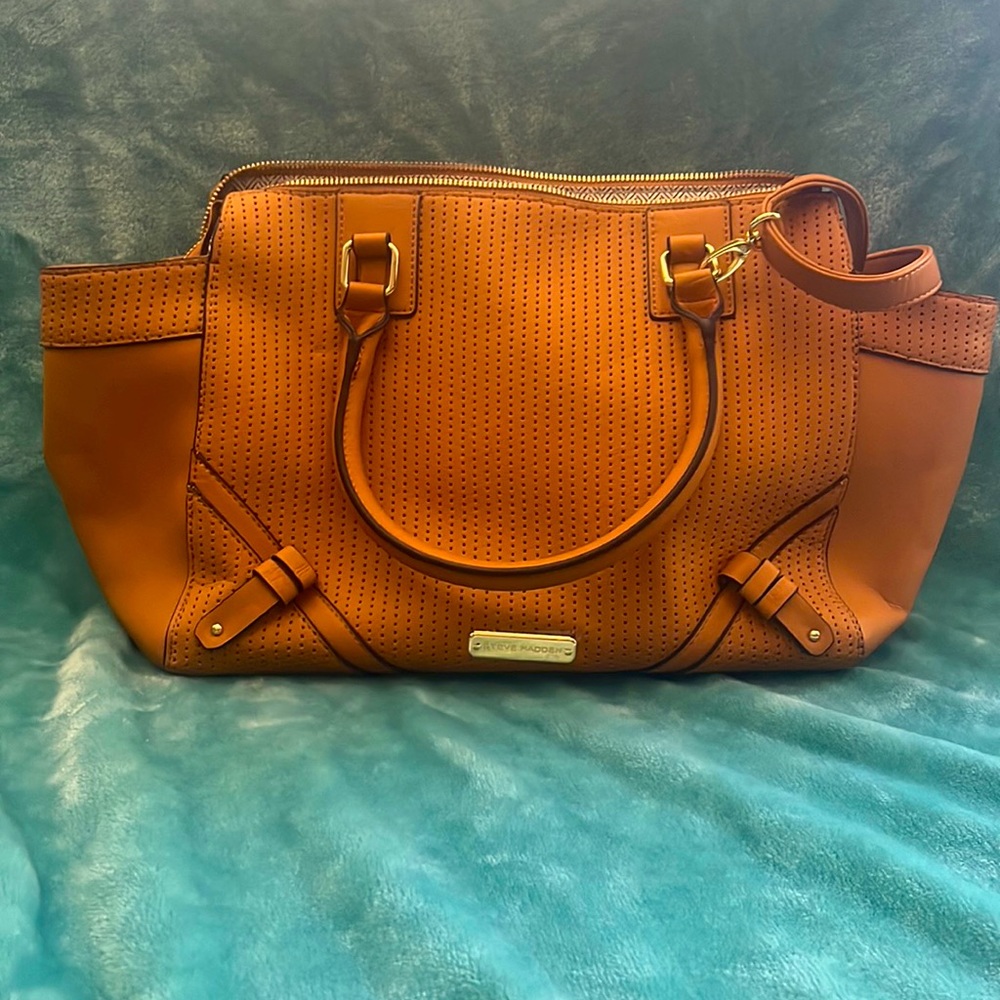 Large Steve Madden purse